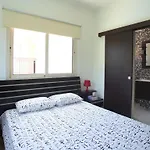 וילה Michelle 9 פרוטאראס